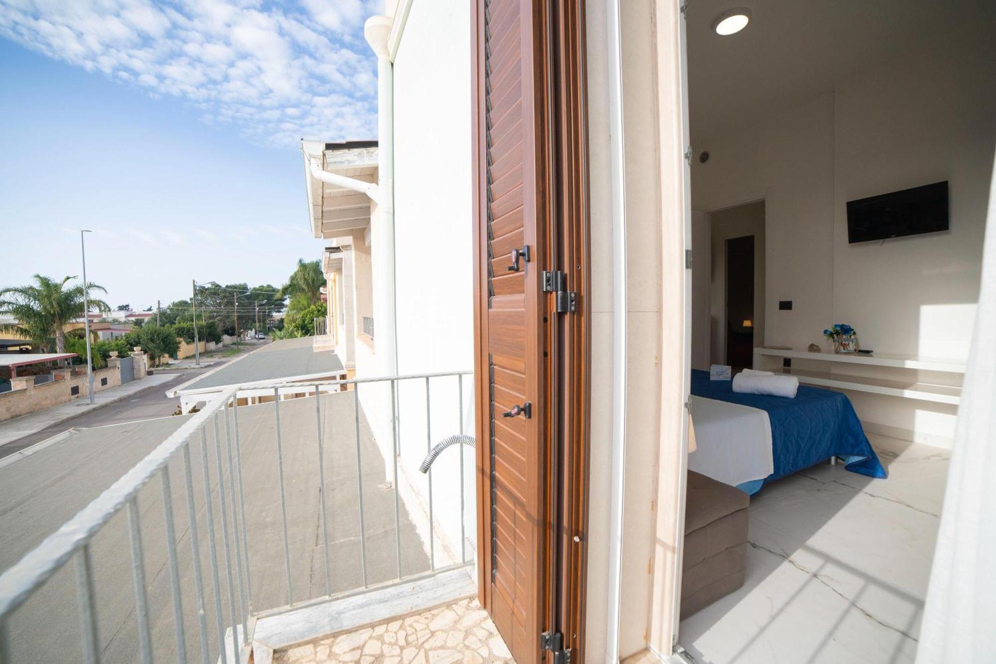 Pino Resort With Shared Pool Torre Lapillo Exterior photo