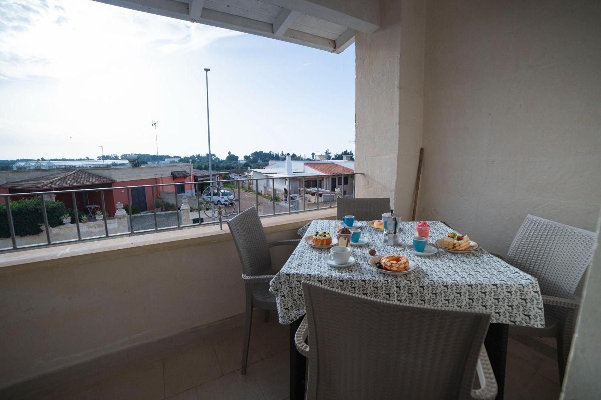 Pino Resort With Shared Pool Torre Lapillo Exterior photo